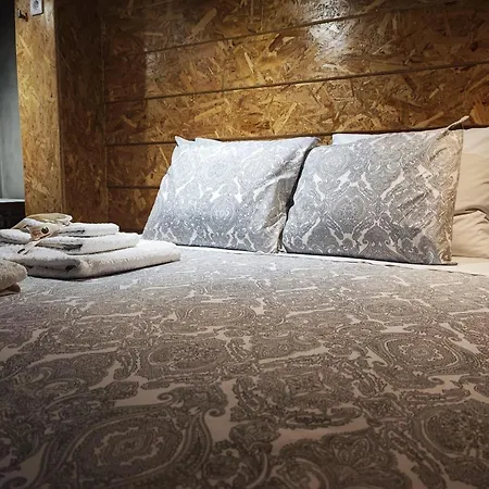 Rubin Charme Haeuser 6 By Interhome Feriehus Porto